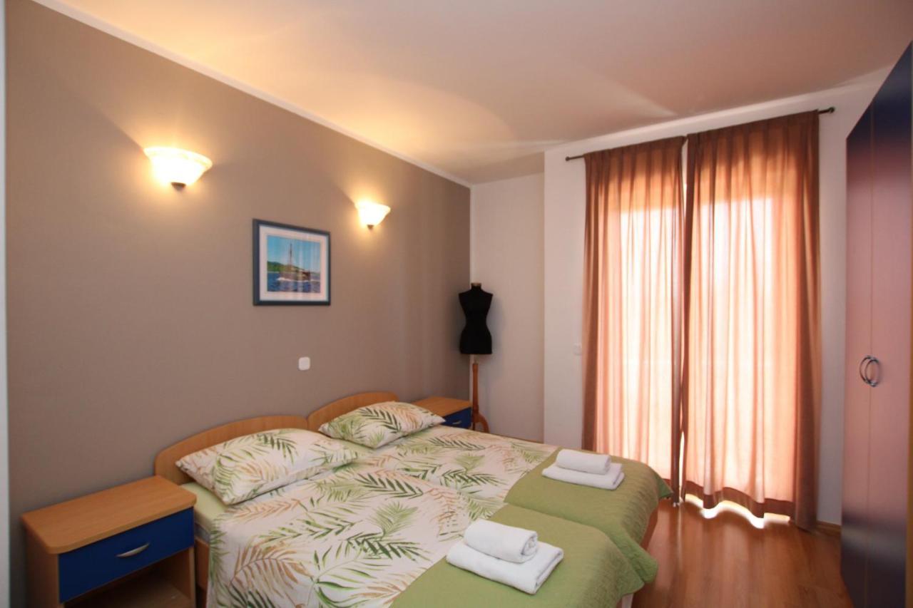 Apartments Markus Poreč Exterior foto